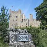 Holiday home Knights Rest *